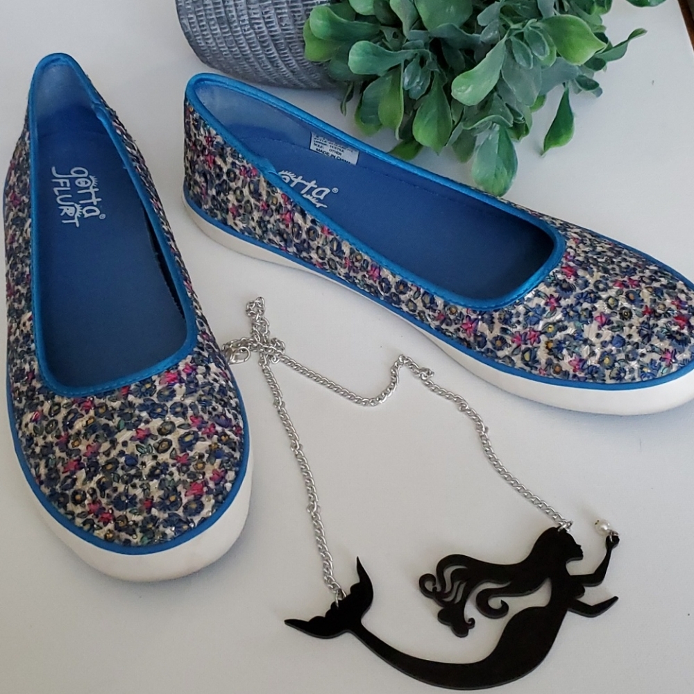 Super Cute Gotta Flurt Sneaker Shoe